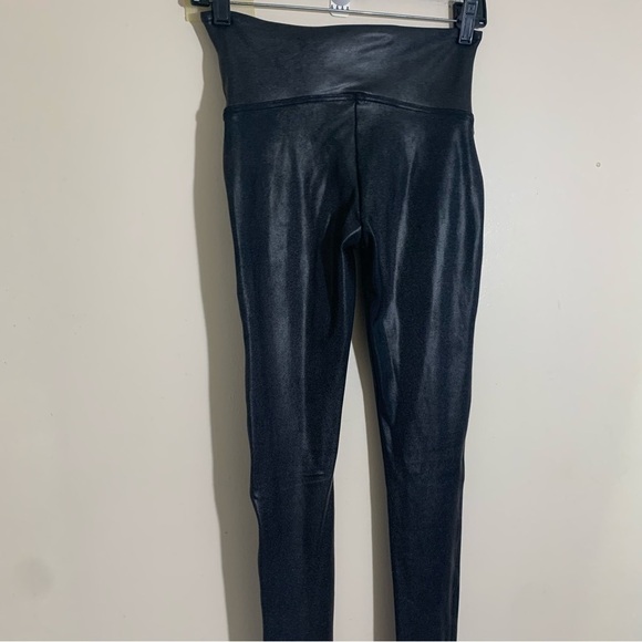 SPANX faux leather leggings L - Picture 8 of 16